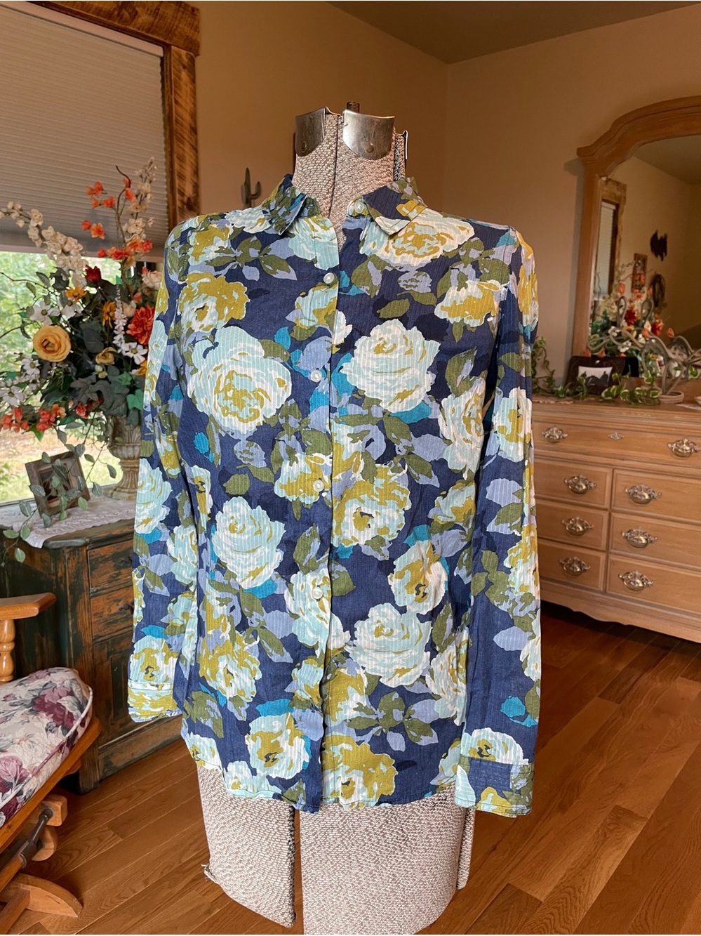Old Navy Floral Long Sleeve Shirt